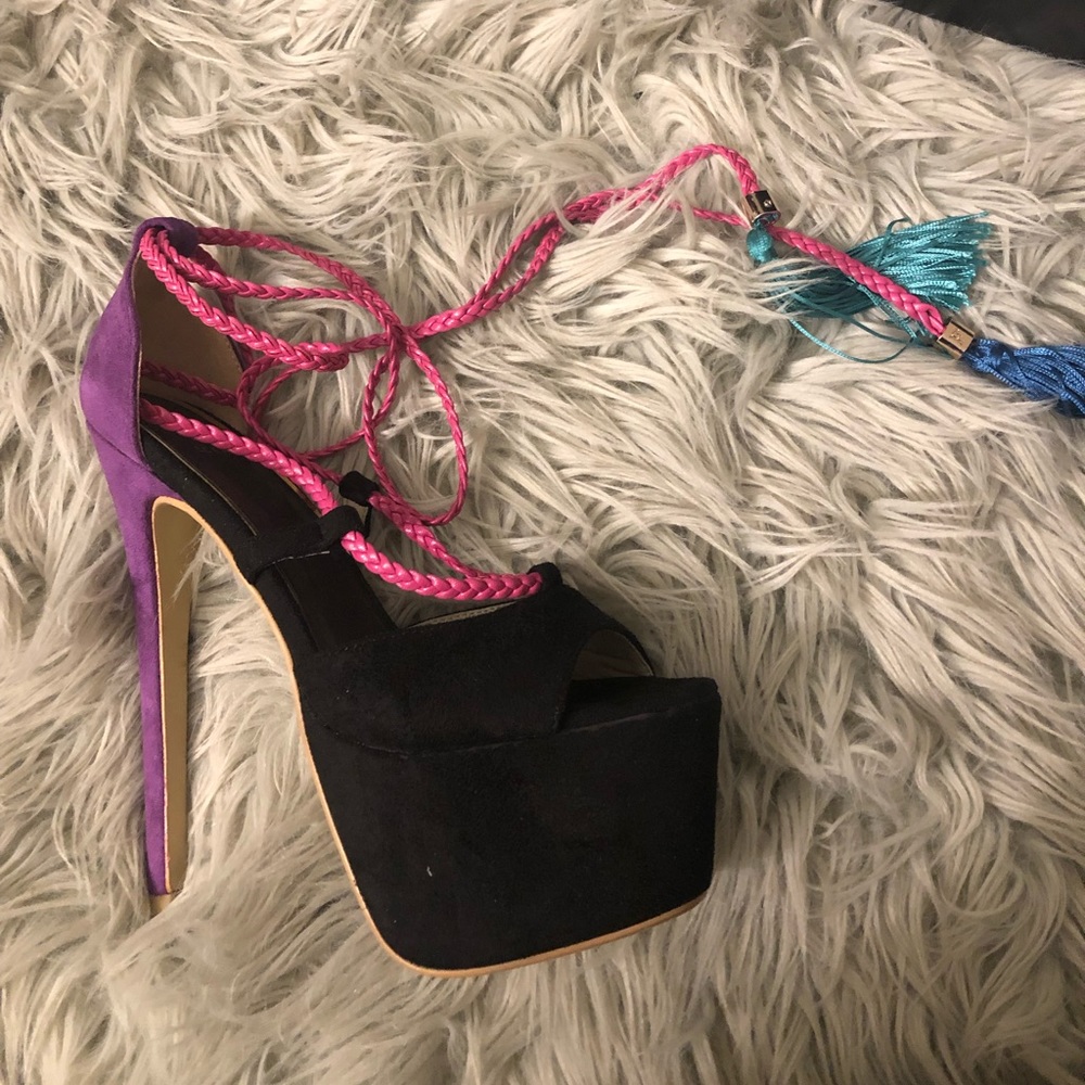 Suede multi colored platform heel